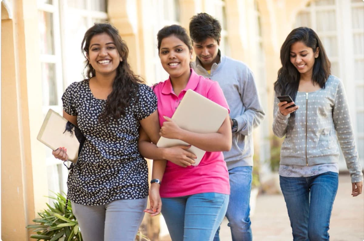 Students on campus at Jothis College, Vellore